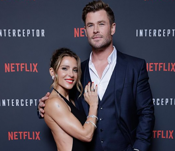 Ela destacou a importância de crescerem juntos, manterem o interesse um pelo outro e saberem se reconectar. Disse também que costumavam evitar ficar mais de duas semanas longe, mas que isso se tornou complicado com os filhos maiores.