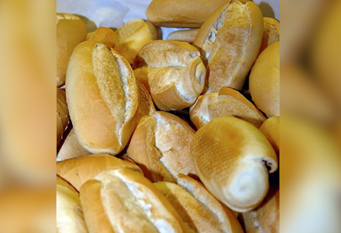 Pão Massa Grossa - Norte do Amazonas, parte do Pará e nos estados de Roraima e Piauí. 