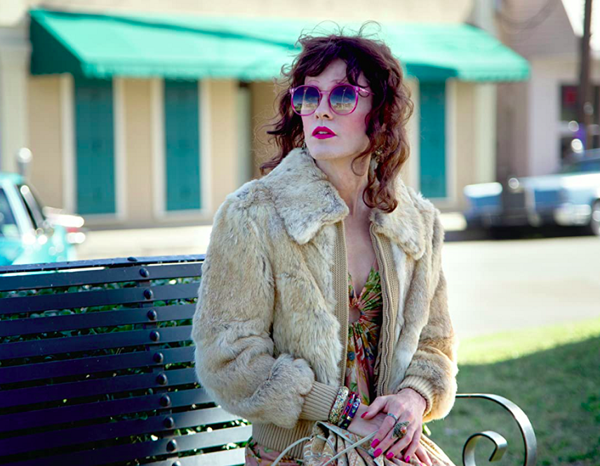 Outro camaleão de Hollywood é Jared Leto. O ator se transformou para viver a personagem trans Rayon, portadora de HIV no filme Clube de Compras Dallas. 