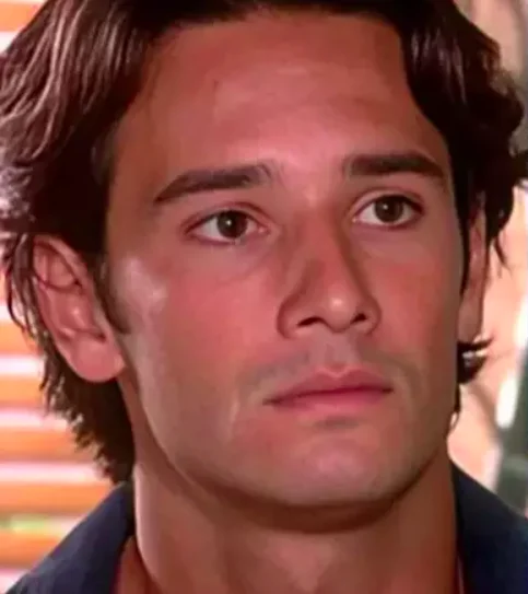 Além de Hollywood, Santoro continuou trabalhando no Brasil, estrelando novelas como Mulheres Apaixonadas (2003 - foto) e filmes como Heleno: O Príncipe Maldito (2011).