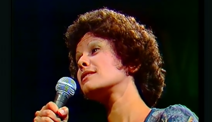 Ela eternizou canções como “O Bêbado e o Equilibrista”, que tornou-se um hino da anistia política nos anos finais da ditadura militar, “Bala com Bala” e “Mestre-Sala dos Mares”. 

