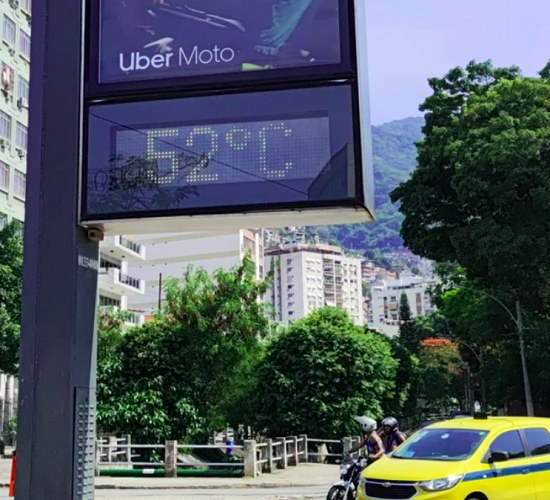 Um estudo da Agência Espacial Americana (NASA) apontou que várias áreas do Brasil podem se tornar inabitáveis daqui a 50 anos por conta do calor extremo provocado pela crise climática.