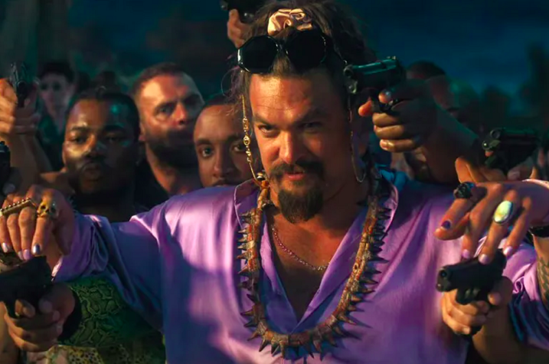 O ator, que vive o vilão Dante Reyes em “Velozes e Furiosos 10”, deixou paralisada até mesmo uma das maiores mulheres mais belas do cinema. Charlize Theron confessou que travou ao vê-lo sem camisa no set. 
