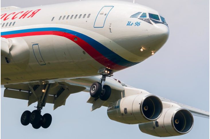 O Kremlin Voador tem quatro motores. Mesmo se dois motores falharem, ainda pode decolar ou descer de altitude, consegue manobrar e prosseguir seu voo.