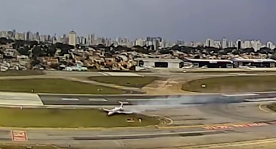 Em outubro de 2022, um avião de pequeno porte derrapou na pista, causando uma interdição que durou horas e provocou cancelamento de dezenas de voos. 