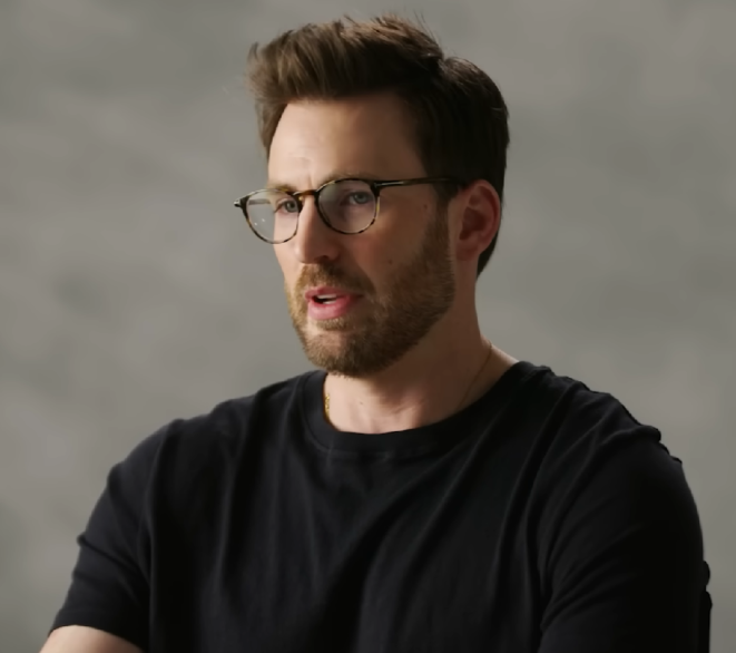 Conhecido por seu papel de Capitão América no Universo Cinematográfico da Marvel, o ato Chris Evans completa 44 anos em 13 de junho. 
