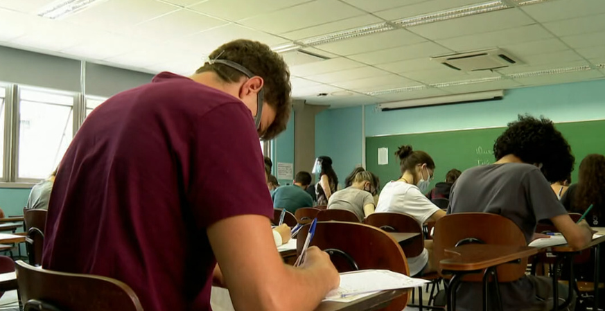 De acordo com o relatório, esse estrato da população vive transição entre a vida estudantil e o ingresso no mercado de trabalho.