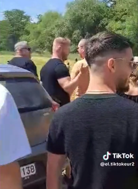 A principal intenção do homem era avaliar o nível de preocupação que as pessoas tinham por ele. Para isso, Baerten elaborou um plano complexo para simular sua morte e, em seguida, fazer uma aparição dramática em seu próprio funeral. 