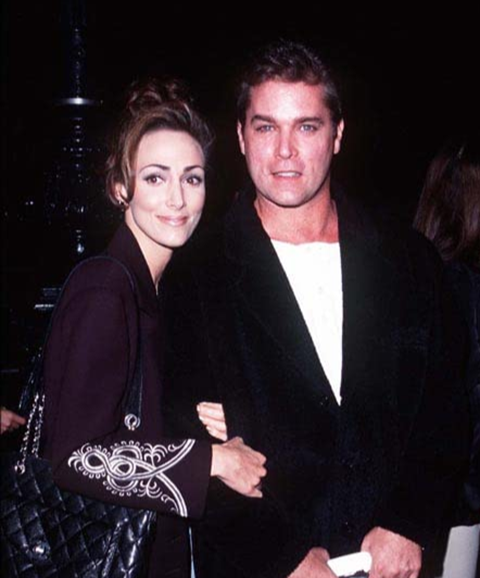Ray Liotta deixou uma filha, fruto do relacionamento com a ex-esposa Michelle Grace (foto), atriz e produtora com quem viveu entre 1997 e 2004. 
