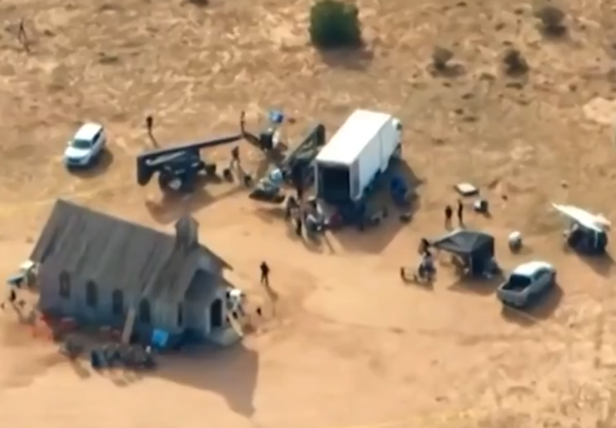 Em 2021, o ator esteve no centro de uma tragédia durante as gravações do filme Rust, quando uma arma de fogo que ele manuseava disparou acidentalmente, matando a diretora de fotografia Halyna Hutchins e ferindo o diretor Joel Souza. 