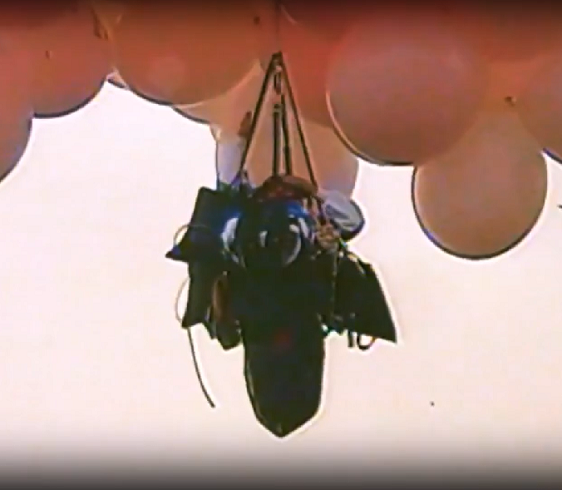 Depois disso, o padre mencionou que as condições climáticas não estavam favoráveis e relatou problemas com o dispositivo de navegação GPS, antes de perder totalmente a comunicação. 