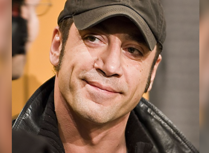 Javier Bardem, ator espanhol, afirmou em 2016 que o impeachment de Dilma Rousseff era um “golpe”, criticando o processo político do Brasil. A fala ocorreu durante protestos em Cannes, na França.