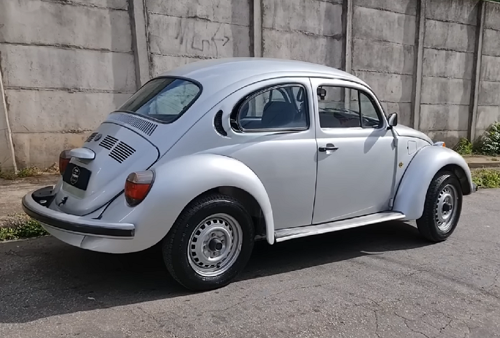 No resto do mundo, a produção do Fusca foi encerrada em 2003, no México. A última unidade do Fusca produzida no Brasil foi um modelo da série especial Série Ouro, que foi lançada em 1996.