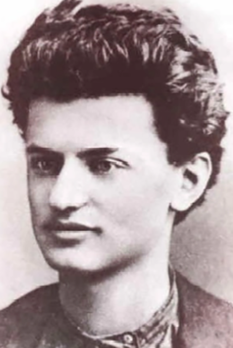 Durante seu relacionamento com Rivera, a artista chegou a ter um envolvimento com o famoso revolucionário soviético Leon Trotski. 
