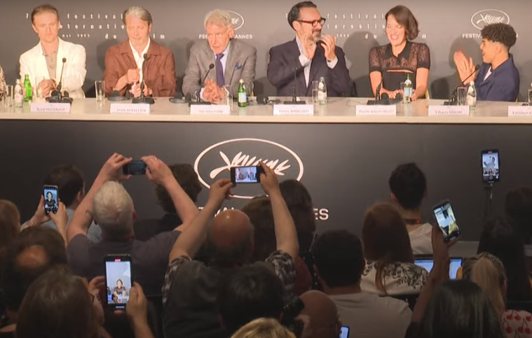 Harrison participou de uma coletiva sobre o filme Indiana Jones- O Chamado do Destino, e a repórter disse que ainda o achava atraente.  O ator Mads Mikkelsen e o diretor James Mangold se divertiram, pois o colega demonstrou embaraço com o elogio. Mas Harrison depois brincou: Fui abençoado com esse corpo. 