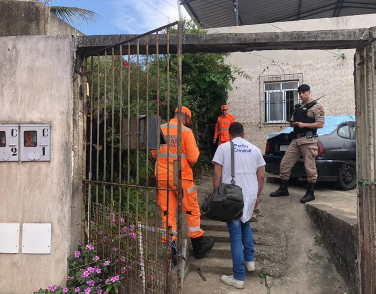 Uma senhora de 74 anos foi morta pelo cachorro do irmão, no Bairro Mundo Novo, em Juiz de Fora (MG). 