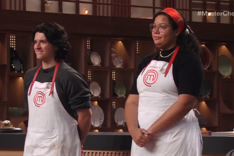 Guilherme e Leonela foram eliminados do MasterChef Brasil 2025. Veja quem está no Top 4 do talent show