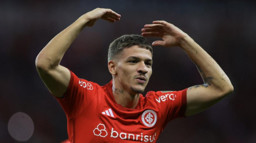 O atacante é cria das categorias de base do Ceará, mas estreou nos profissionais somente no Colorado