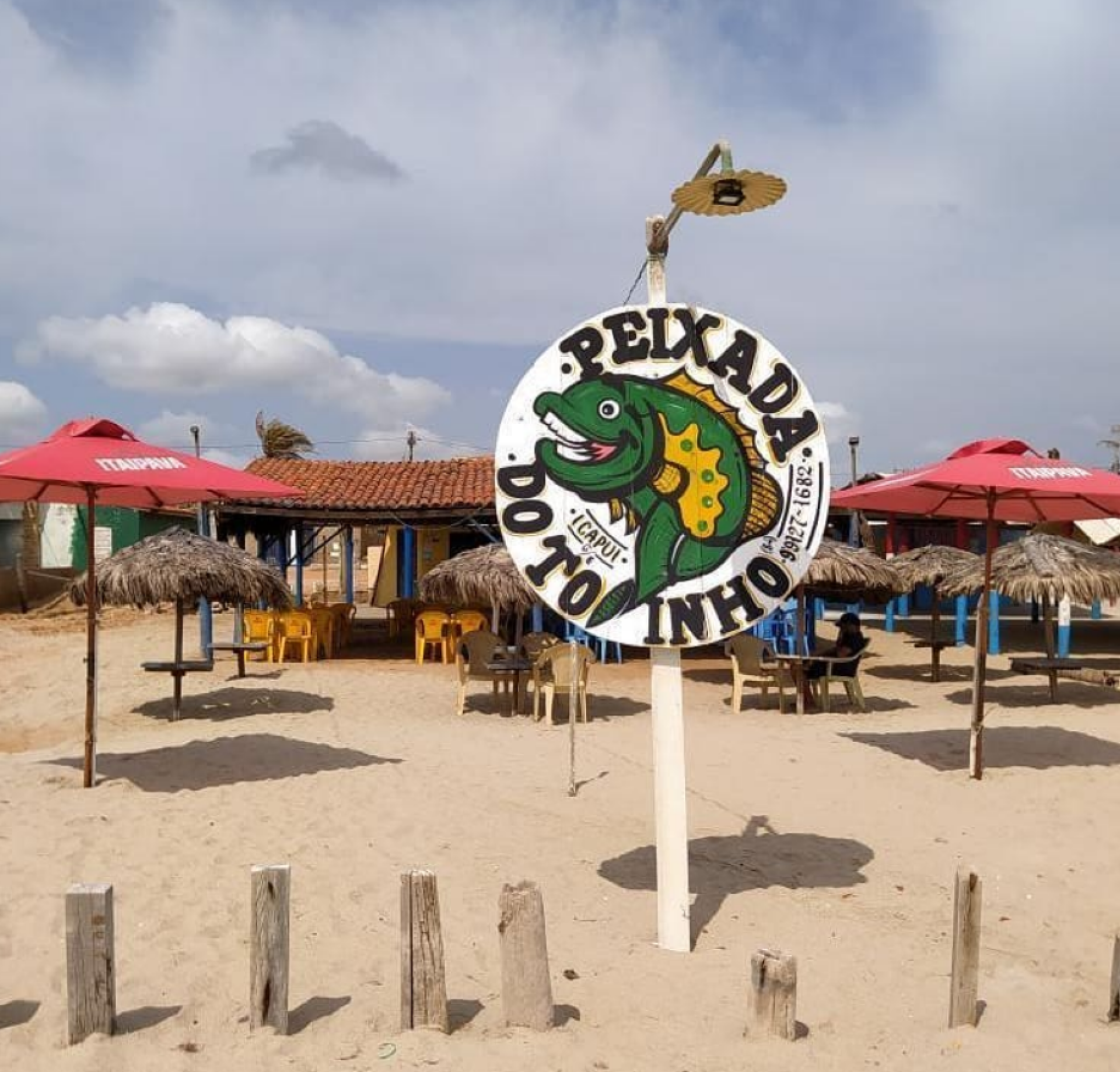 A Peixada do Toinho, em Icapu&iacute;, abre todos os dias