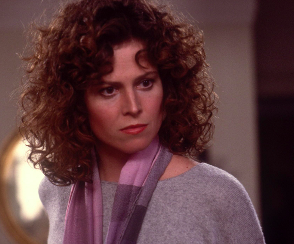 Ela também estrelou o filme “Os Caça-Fantasmas” (1984), que se tornou um verdadeiro clássico da comédia no cinema. 