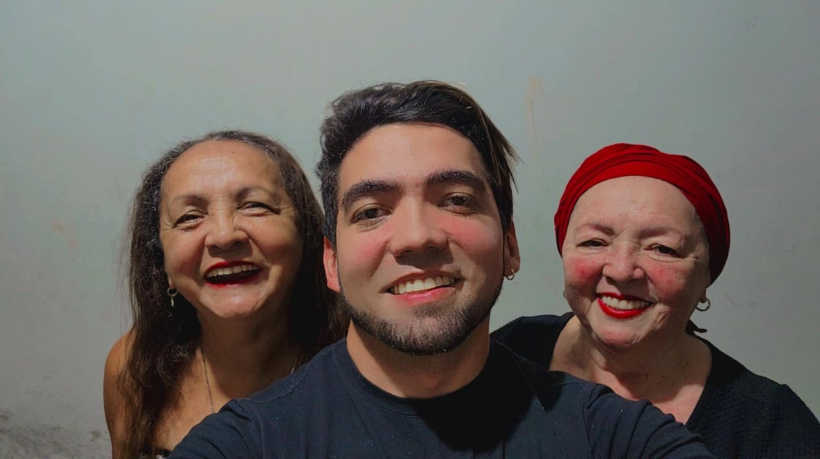 Leandro Teixeira e suas duas mães biológica e socioafetiva, Cleire Teixeira Beserra, e Cleide Rosendo Teixeira