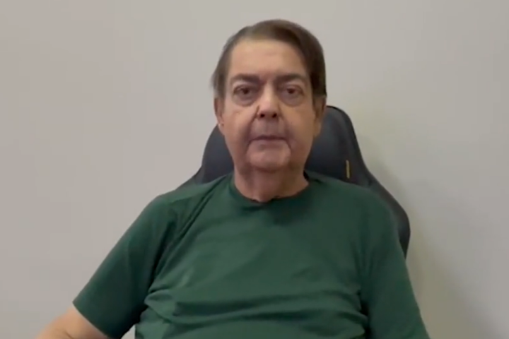 No dia 6 de agosto, ele teve que se submeter a um transplante de fígado, e no dia 7, a um retransplante renal. Ambos os procedimentos foram planejados há um ano e realizados após a confirmação de compatibilidade com órgãos de um único doador.