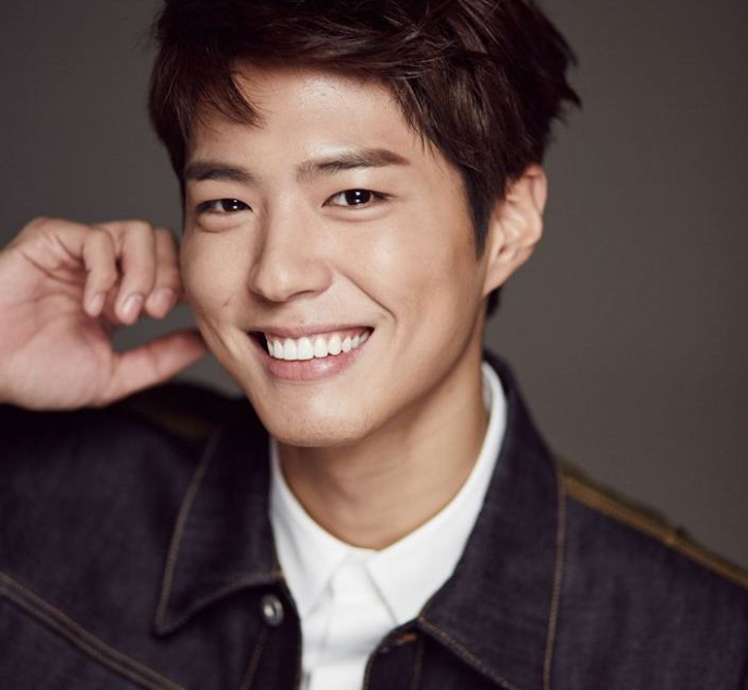 O ator tem fama de ser gentil e educado, com personalidade idônea, o que também ajuda na construção de sua carreira. Sua influência na cultura pop de seu país foi apelidada de Magia B-gum. 