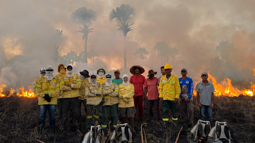 Mestres do fogo quilombolas: as queimadas que salvam vidas no Cerrado brasileiro