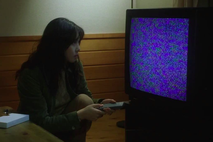 “Ring - O Chamado”, 1998 – O influente terror japonês, dirigido por Hideo Nakata, é frequentemente citado como um marco do cinema de terror asiático.