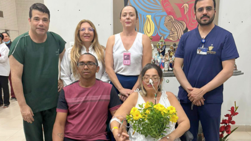 Cerimônia de casamento foi realizada dentro da unidade hospitalar dias antes da morte da noiva 