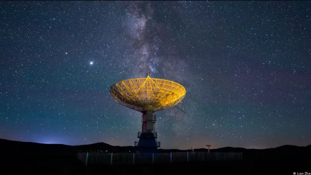 Na imensidão do cosmos, os cientistas agora propõem uma estratégia revolucionária: observar exoplanetas durante seus momentos de alinhamento.