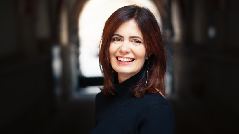 'Abrir a relação para consertar algo que não está bom não vai dar certo. Não é terapia. Não é a última carta do baralho.' 