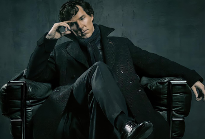 Mas Benedict também fazia cinema e televisão. Em 2012, Benedict foi premiado com o Critic's Choice pela atuação na série Sherlock Holmes. Ele interpretava o famoso detetive, notável pela perspicácia. 