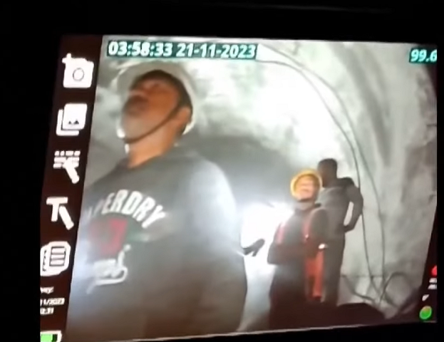 Segundo as autoridades locais, os operários tinham acesso à luz, oxigênio, alimentos, água e medicamentos.