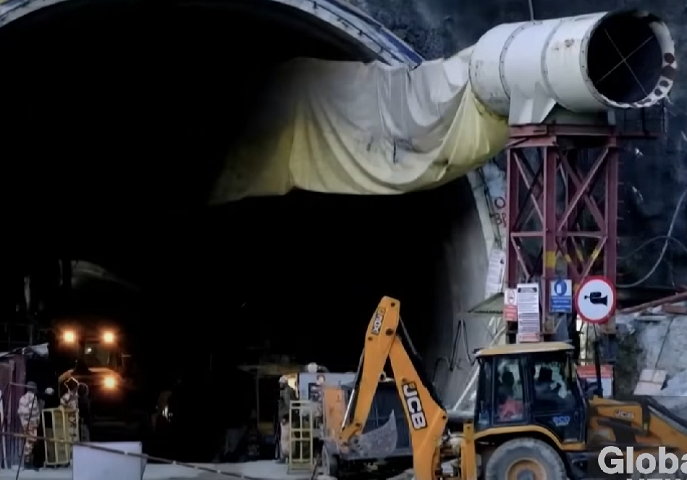 A região chegou a apresentar sinais de instabilidade dias antes do desabamento, com geólogos locais registrando afundamentos atribuídos ao ritmo acelerado da construção nas montanhas.