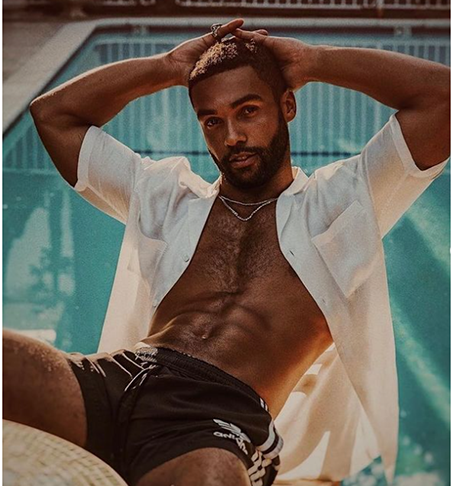 Lucien Laviscount – ator britânico. Nascido em 9 de junho de 1992, em Burnley, na Inglaterra, destaca-se pelos traços marcantes, sorriso fácil e estilo contemporâneo.