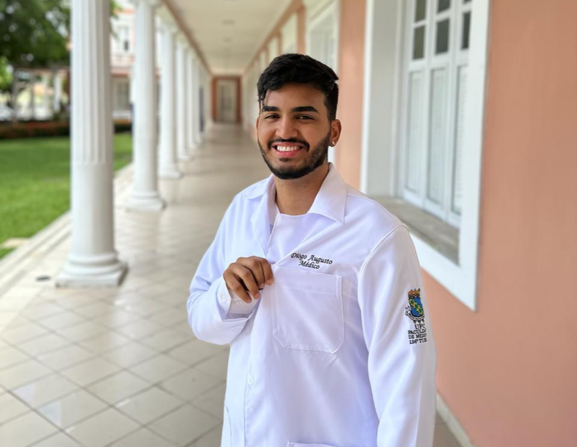 Diogo Augusto &eacute; o primeiro m&eacute;dico quilombola do estado do Cear&aacute; (Foto: Reprodu&ccedil;&atilde;o/Acervo pessoal)