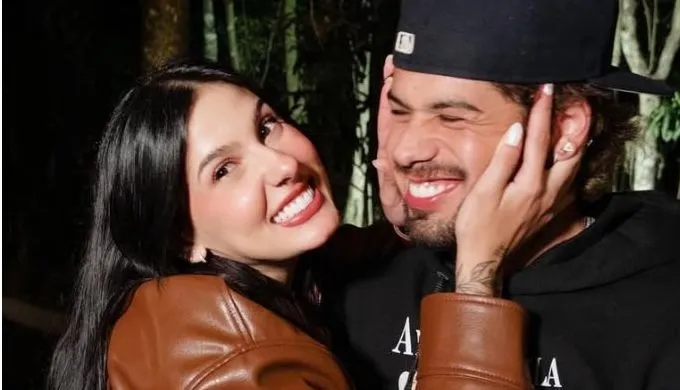 Essa mudança, registrada dois dias antes da separação ser tornada pública, era vista por fãs como um gesto de carinho e conexão entre os dois, refletindo o envolvimento amoroso que eles carregavam desde que oficializaram o romance em outubro de 2025.