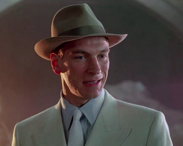 O ator também fez uma participação na série “Dilema”, lançada pela Netflix em 2019.Na vida pessoal, o ator foi casado com a jornalista Sarah Harvey, com quem teve um filho.