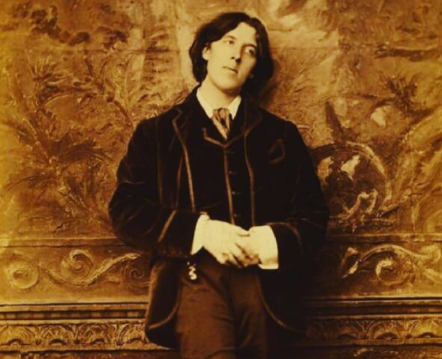 Viver é a coisa mais rara do mundo. A maioria das pessoas apenas existe.