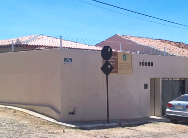 Fachada do fórum de Independência, no Ceará  