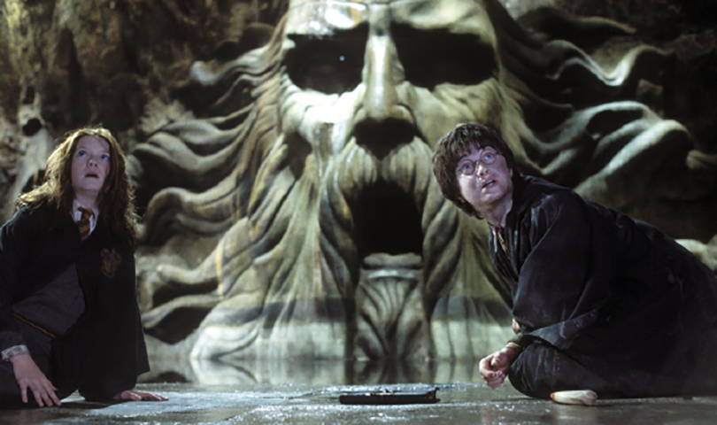 Aqui cabe lembrar que o segundo livro da saga de Harry Potter, de J.K.Rowling, tem essa lenda como pano de fundo: Harry Potter e a Câmara Secreta. 