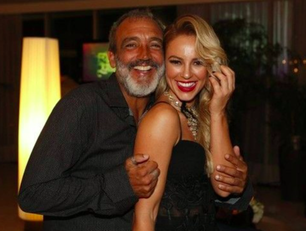 <p>Entre os anos de 2015 e 2021, a atriz namorou o diretor Rogério Gomes (foto) e, posteriormente, o coach Douglas Maluf.</p>
