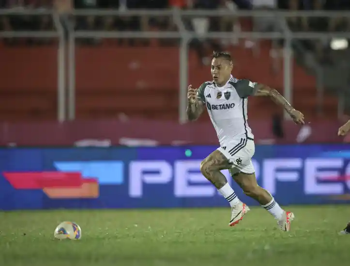 Atacante Vargas no jogo Patrocinense x Atlético-MG, pelo Campeonato Mineiro 2024 