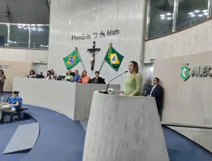 Sessão solene da Assembleia Legislativa do Estado do Ceará (Alece) em homenagem as mulheres pioneiras na política cearense 