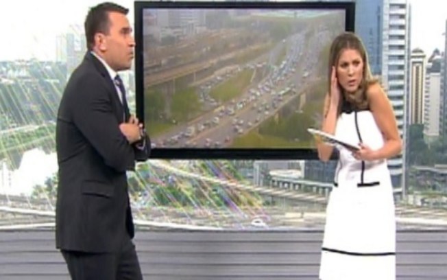 Explosões de lâmpadas assustam apresentadores de telejornal da Globo  Notícias de Curiosidades