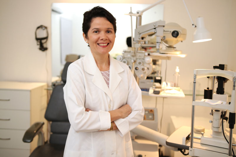 médica oftalmologista Socorro Carvalho 