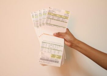 conta de luz e água