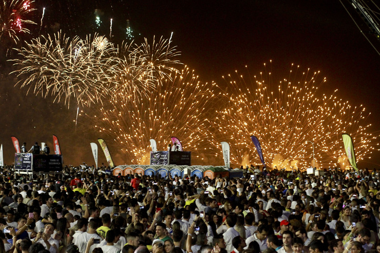 Resultado de imagem para Atrações do Réveillon de Fortaleza custarão R$ 3,7 milhões; MarÃlia Mendonça tem o maior cachê